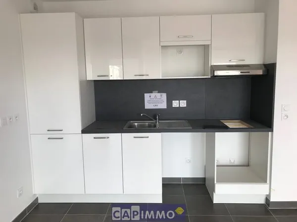 APPARTEMENT T2 TOULON BRUNET AVEC TERRASSE ET PARKING PRIVAT