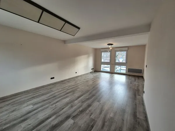 Local professionnel 110 m²