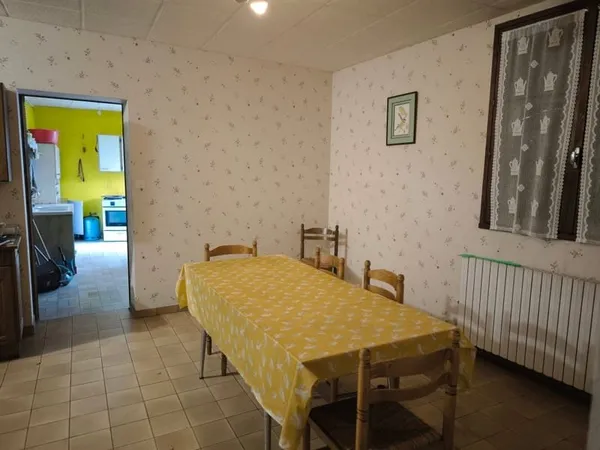Centre Saint-sulpice, Maison de 48 m2 plain-pied à aménager avec jardin de 105 m2