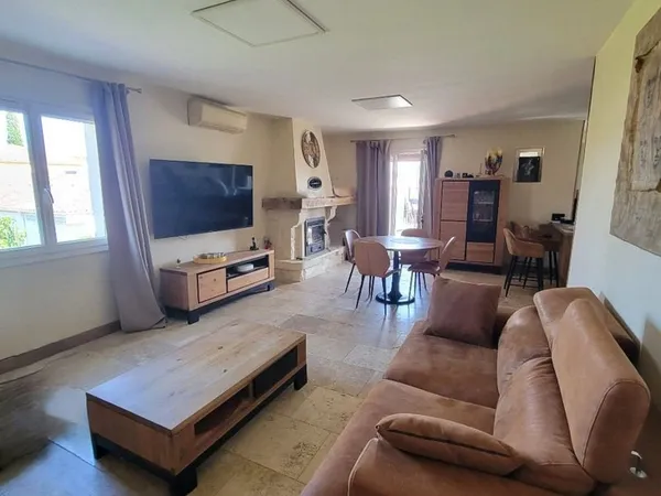 Propriété 276m² + 5 logements + piscine chauffée - Rentabilité >13%