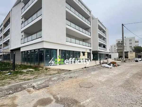 Local commercial 44 m²