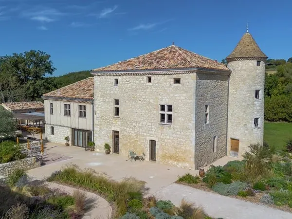 Propriété d'exception - Domaine de prestige sur 13 hectares paysagers