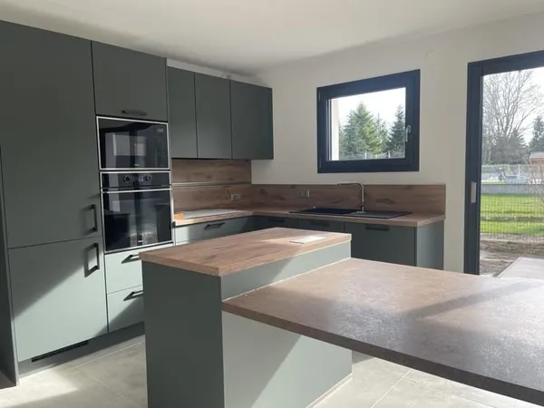 Grand RDJ 3 pièces de 80m²