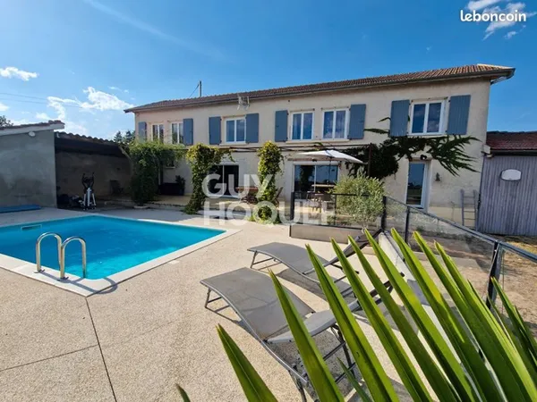 Propriété 4 pièces 138 m²