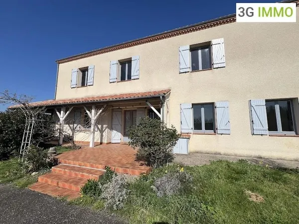 Maison 7 pièces 256 m²