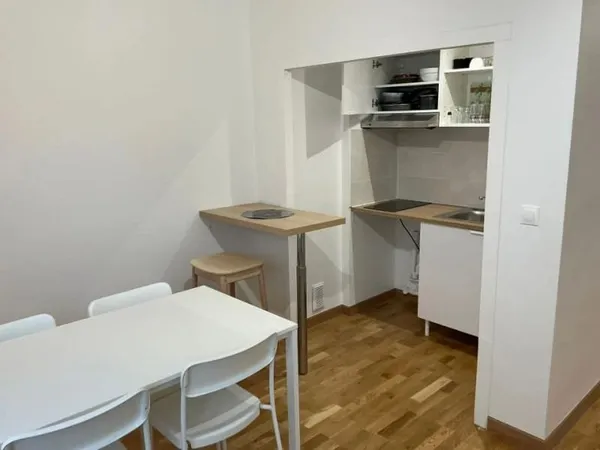 Studio 1 pièce 27 m²