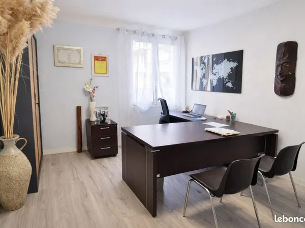 À LOUER - Bureau privé - 14 m² - Nice Libération