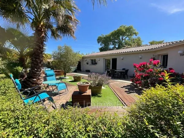 Maison de plain-pied 5 pièces 170 m²