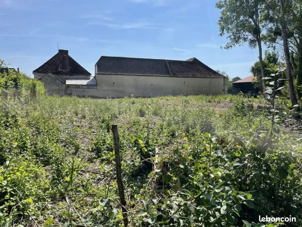Terrain 1559 m² Oyes