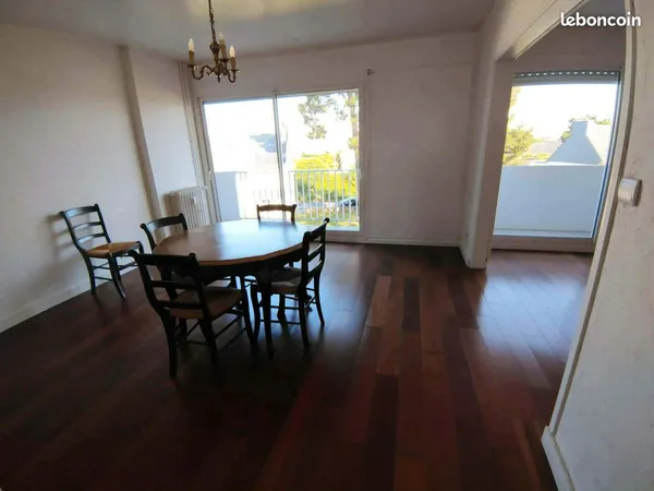Appartement très lumineux avec balcon plein sud