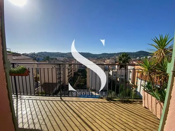 Vallauris - Appartement 4 pièces DUPLEX - TERRASSE SUR LE TOIT à vendre