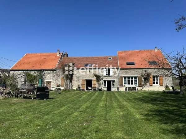 Maison 10 pièces 260 m²
