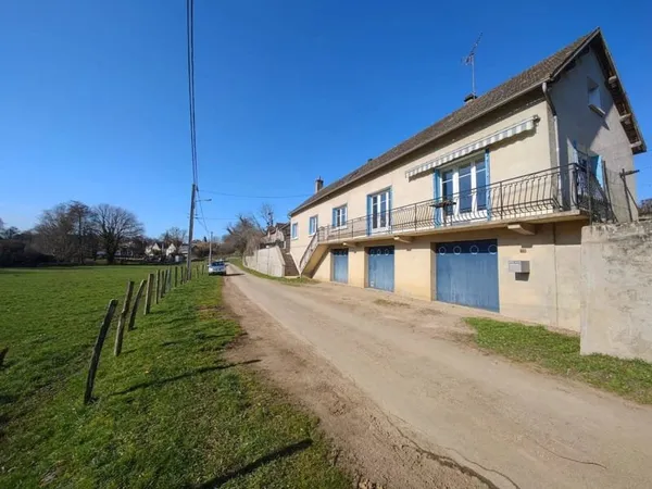 Grande maison rénovée