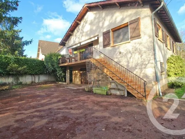 Maison 5 pièces 201 m²