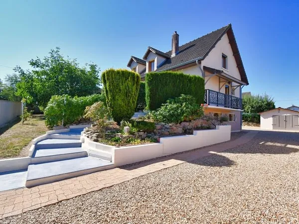 Maison 5 pièces 141 m²