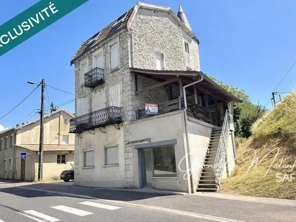 Immeuble de rapport à Mouchard - Rentabilité 10.20 % brut - 5 logements + 1 garage loués