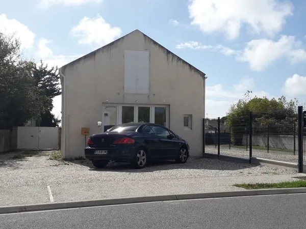 Local commercial 1 pièce 19 m²