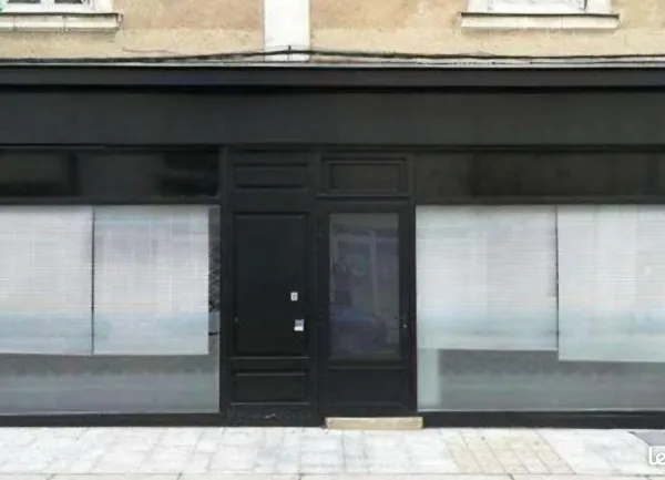 Local commercial 120 m²