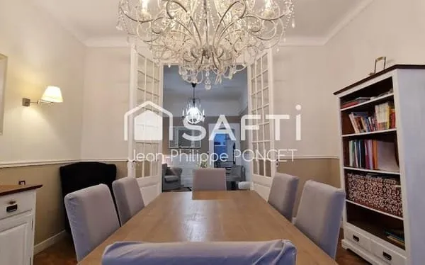 Maison 6 pièces 161 m²