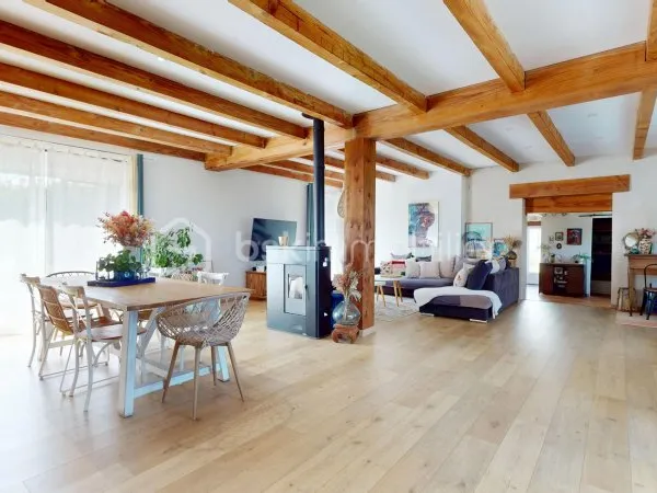 Maison 5 pièces 141 m²