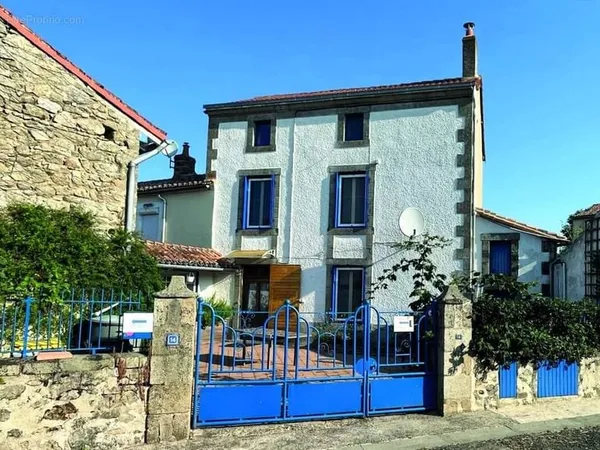 Jolie maison en bordure de village avec terrain, près de Parthenay