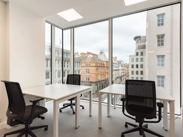 De magnifiques bureaux sur mesure pour 3 personnes à Paris, Spaces La defense