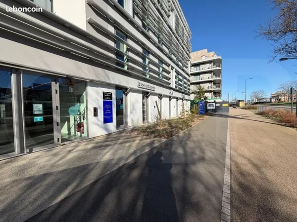Bureaux 100 m²
