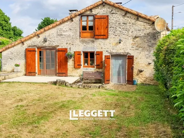 Maison 6 pièce(s), VALENCE-EN-POITOU