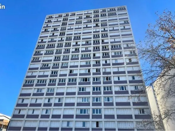 T4 / Marseille LE MAIL