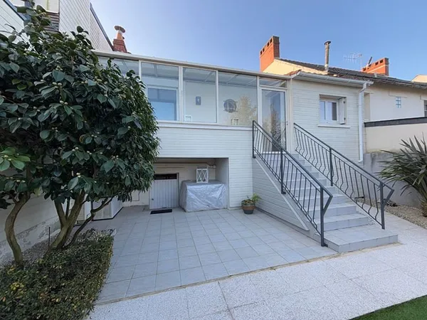 MAISON 3 PIECES ROND-POINT DE PARIS