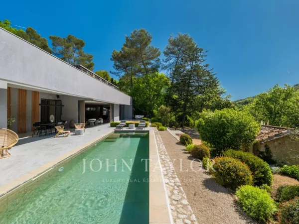 Ensemble de 2 villas avec fort potentiel d'extension et de const
