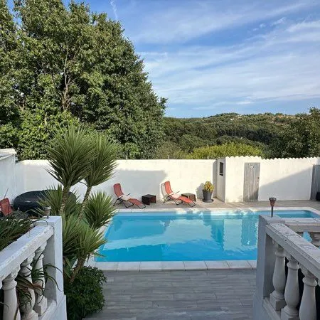 Maison à vendre. Urgent