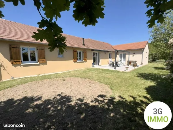Maison de plain pied | terrasse garage | Terrain arboré et clos | Leigné-les-Bois