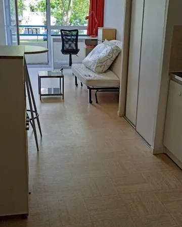 Studio étudiant libre d'occupation vendu par un particulier