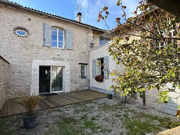Maison Charroux