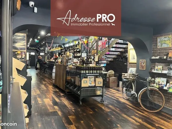 Local commercial 200 m²