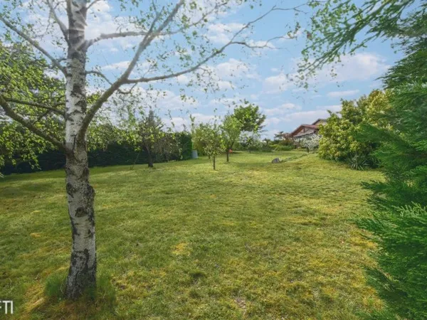 Opportunité superbe terrain au calme avec vue