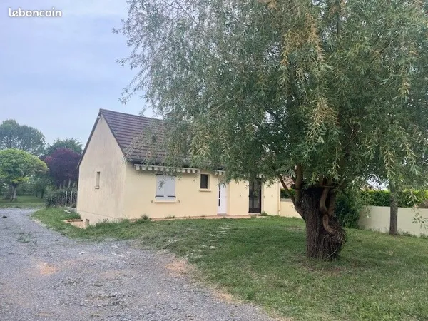 Pavillon sur sous sol à louer