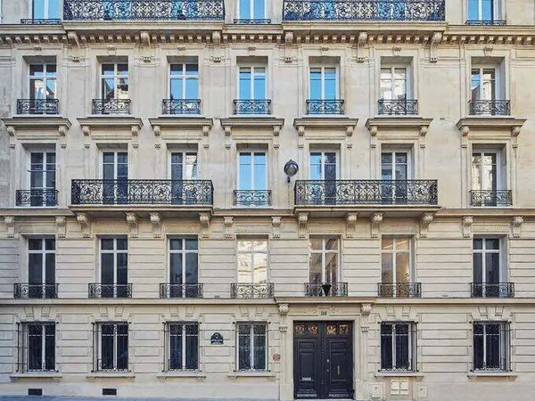 Bureaux 130 m²