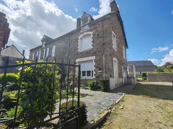 Maison 95 m² et studio 25 m² CHATEAUNEUF D ILLE ET VILAINBE