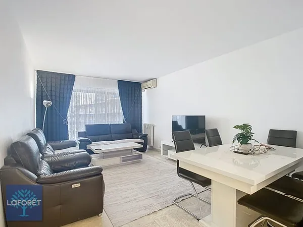 Appartement Le Cannet Mairie 4 pièces 90,6 m2 - TRAVERSANT - CAVE - STATIONNEMENT - EMPLACEMENT