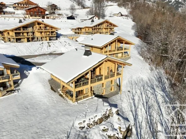 Un magnifique chalet moderne construit selon des spécifications