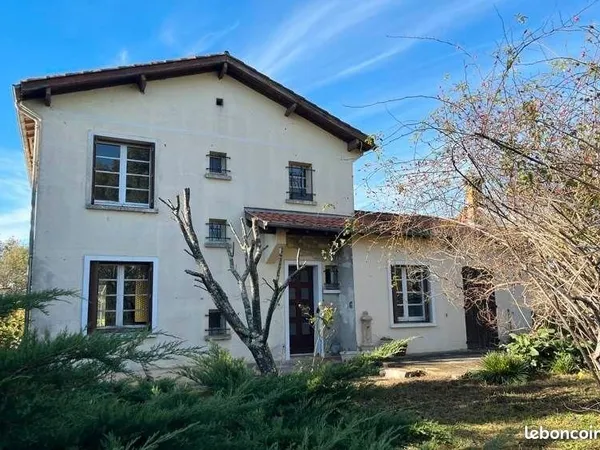 Maison familiale traditionnelle 113m² à rénover
