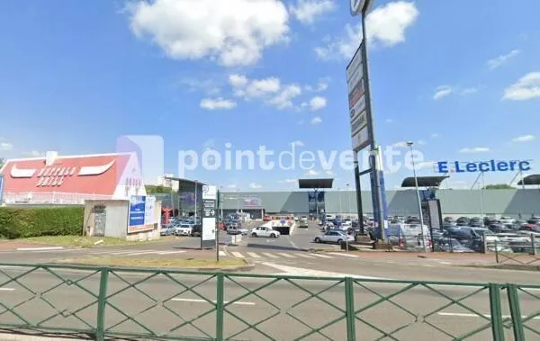 Local commercial 97 m²