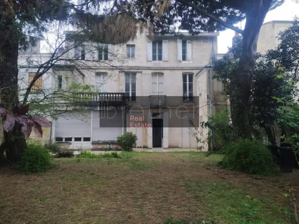 Maison 435 m²