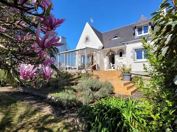 EXCLUSIVITÉ AGENCE DU QUAI - Maison à vendre à Concarneau dans u