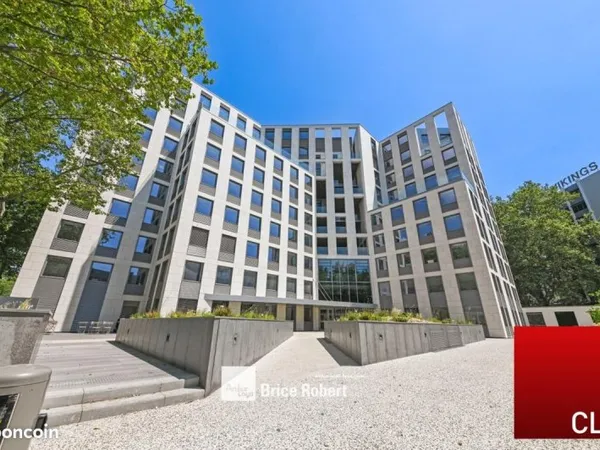 Bureaux 349 m²