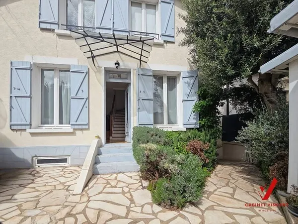 Maison 6 pièces 100 m²