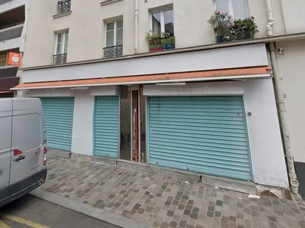 Local commercial 166 m²