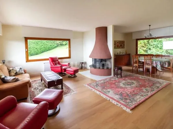 Maison 6 pièces 200 m²